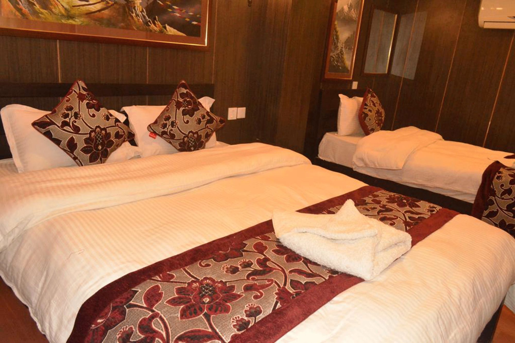 Hotel Holiday Inn Kathmandu Exterior foto